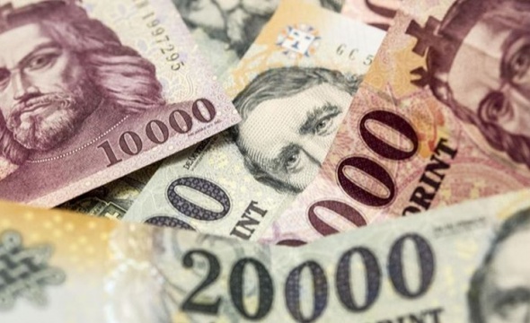 Felmérés: A magyarok 41 százalékának csökkentek a bevételei