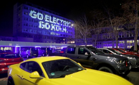 A Ford 2030-tól csak elektromos autókat árusít Európában
